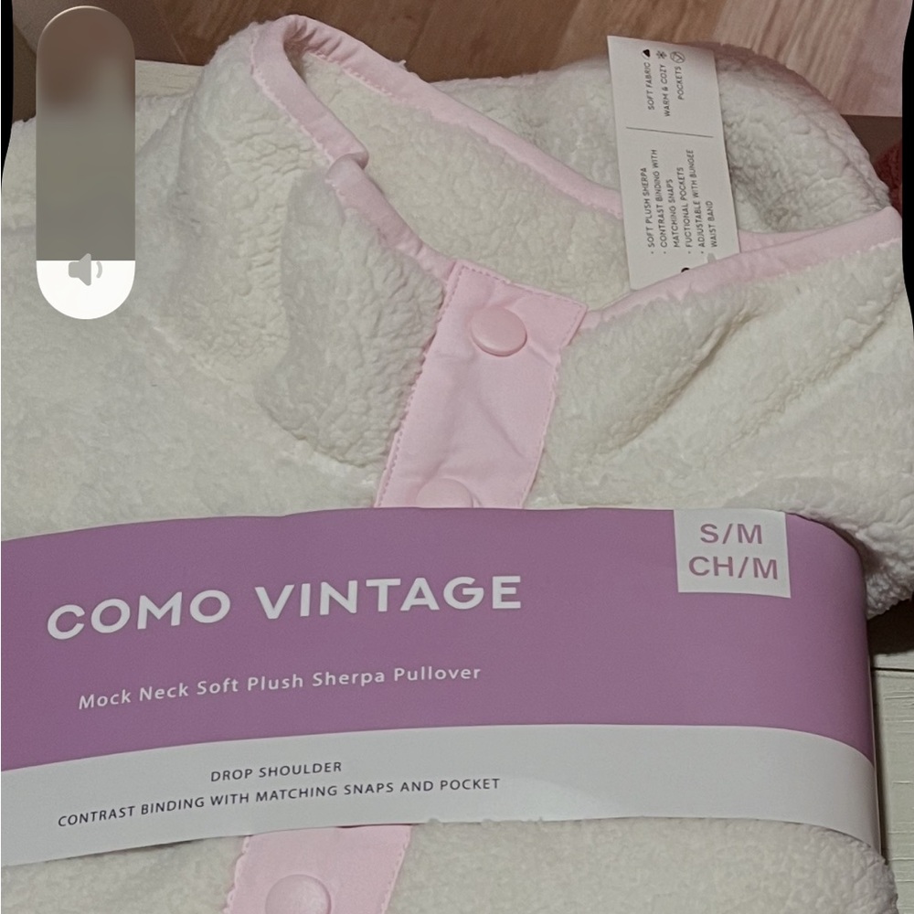 Como Vintage Women's Cream and Pink Mock Neck Sherpa Pullover